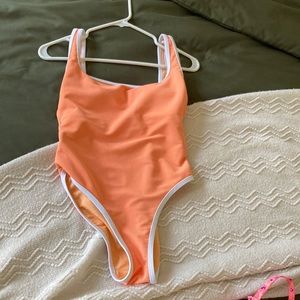 LainSnow cantaloupe one piece